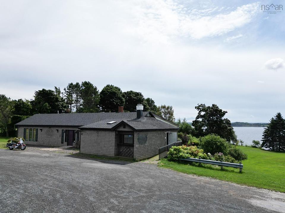 2656 Nova Scotia 376, Pictou, NS
