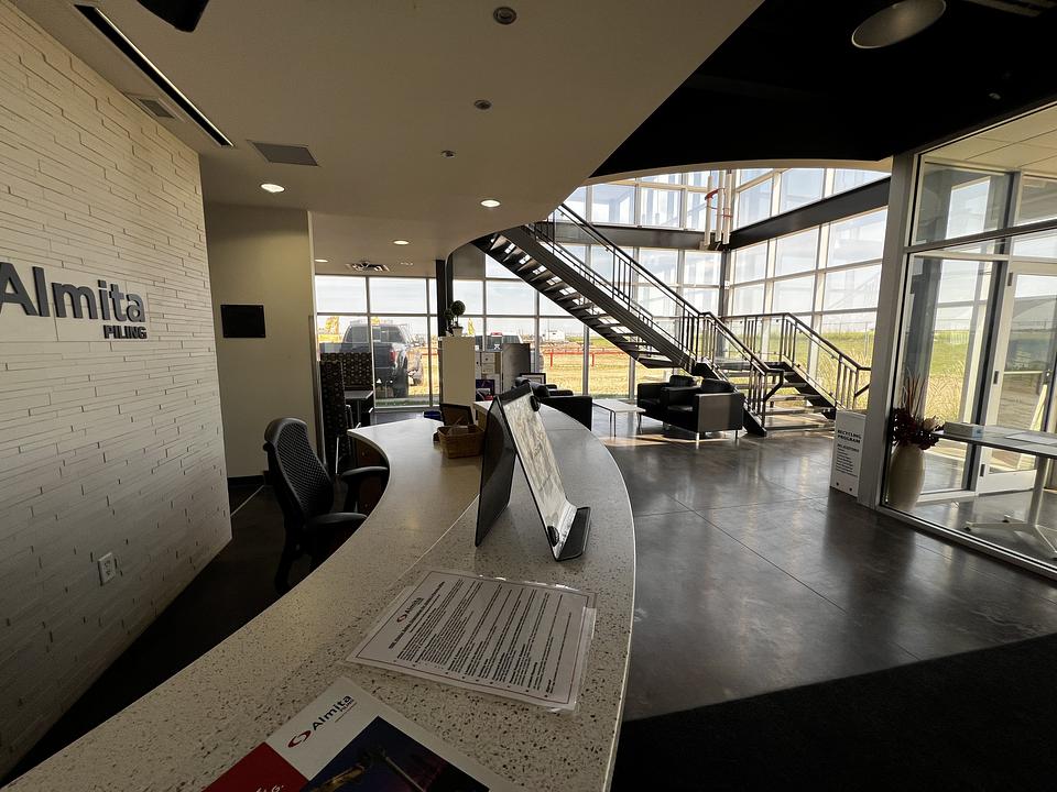 Main - 430077 Range Road 261, Ponoka, AB