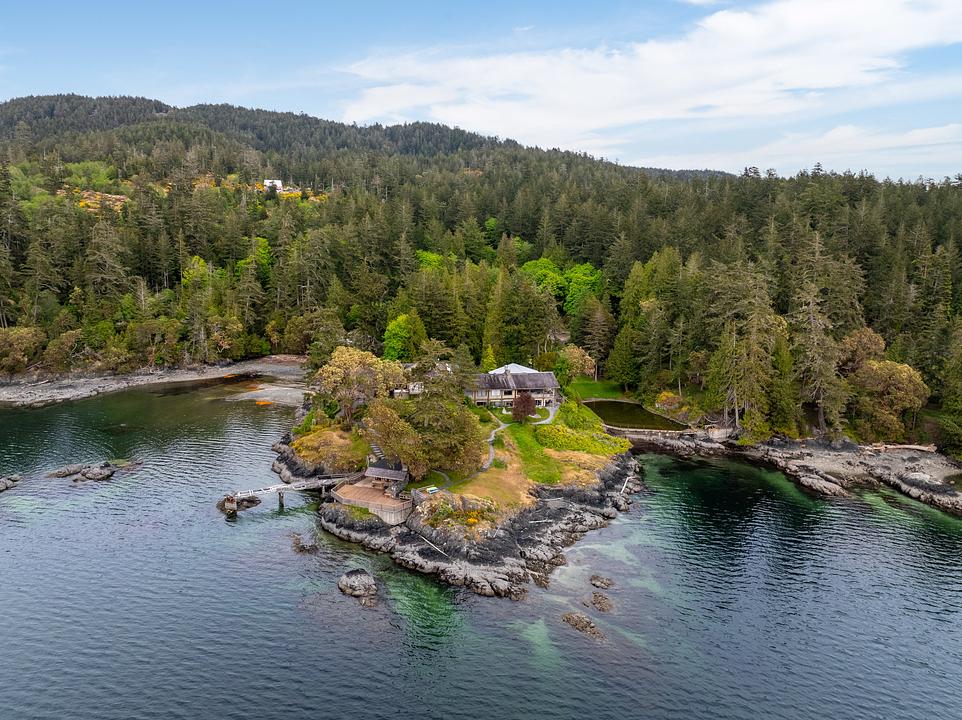 1424 Gillespie Road, Sooke, BC