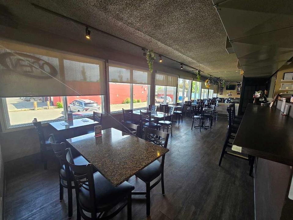 300 14 Street Northwest, Calgary, AB