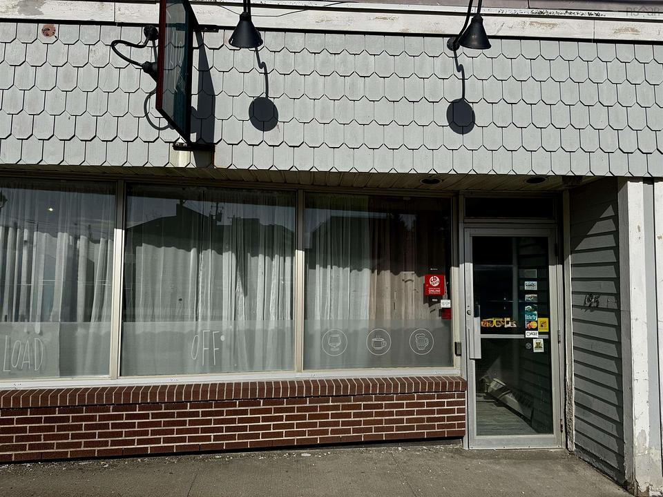 195 Commercial Street, Glace Bay, NS