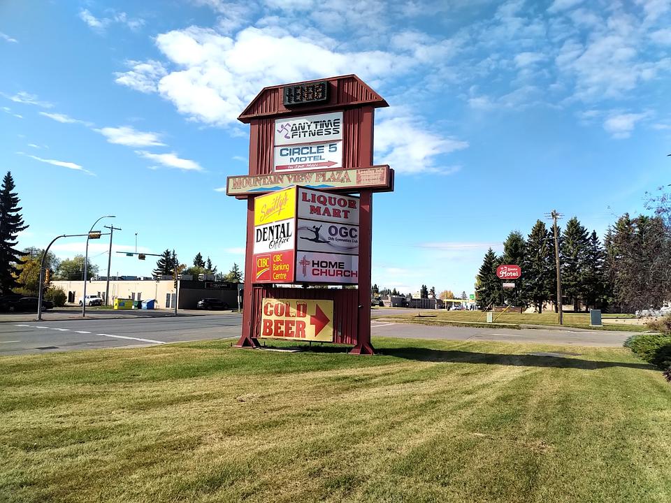 5-7 - 4513 52 Avenue, Olds, AB
