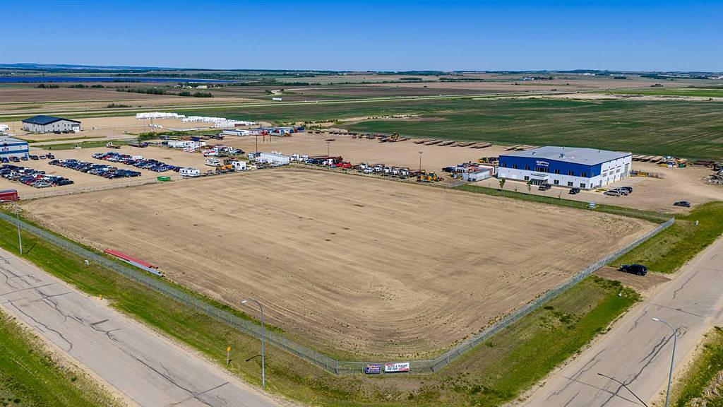 15901 90 Street, Grande Prairie, AB
