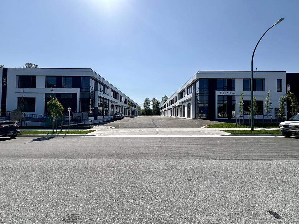 101 - 2660 Barnet Highway, Coquitlam, BC