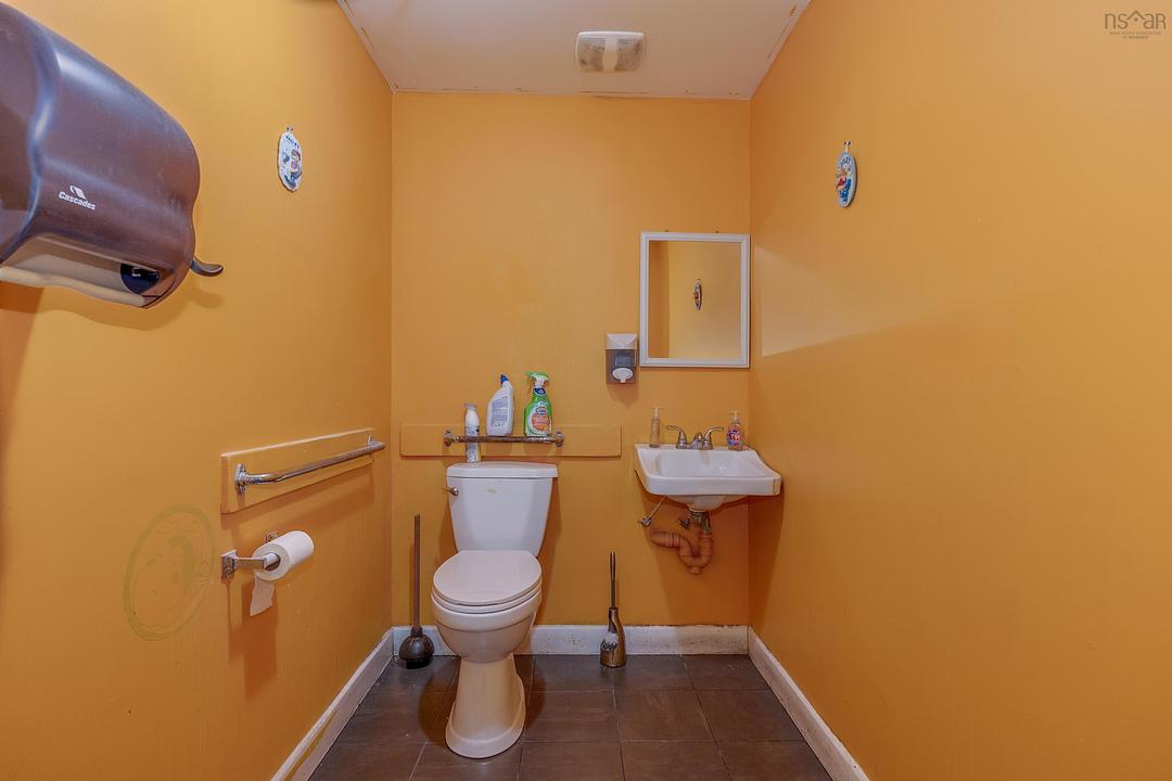 1075 Queen Street, Halifax, NS