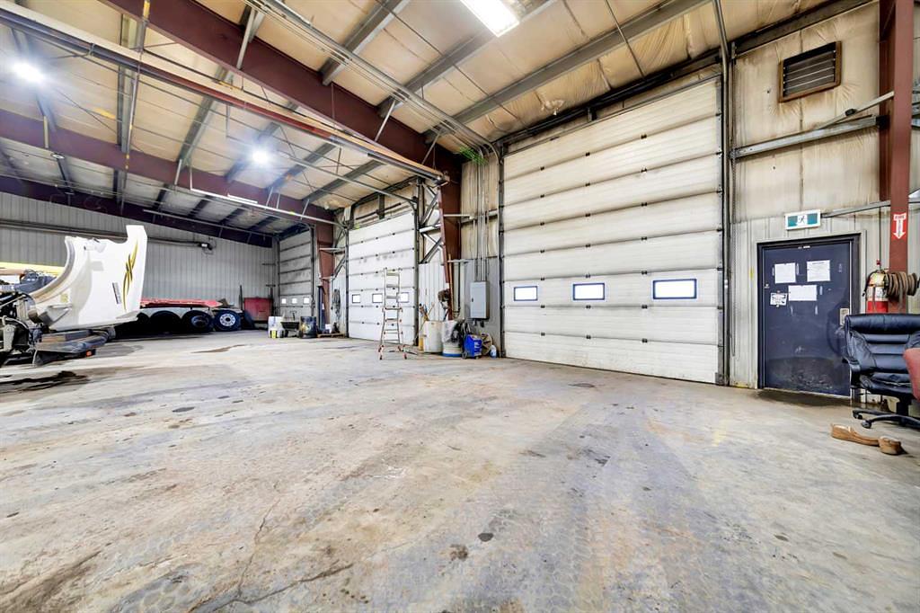 3 Production Avenue, Blackfoot, AB