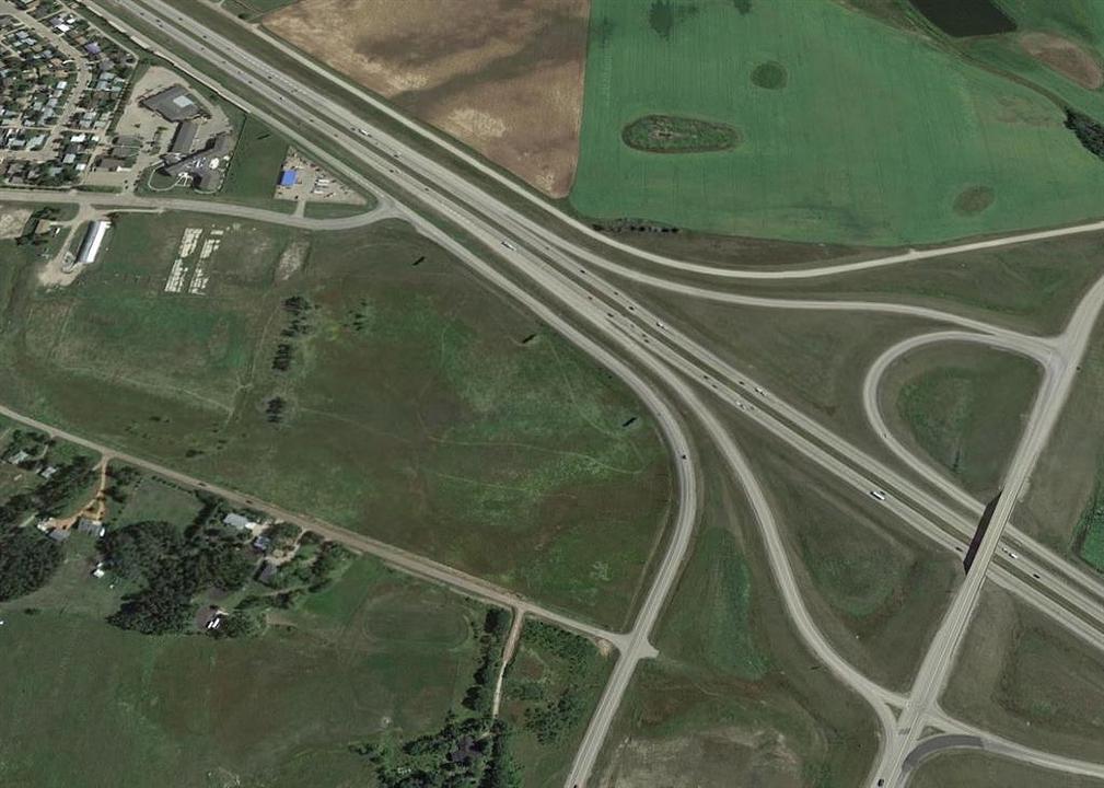 5601 Woodland Road, Innisfail, AB