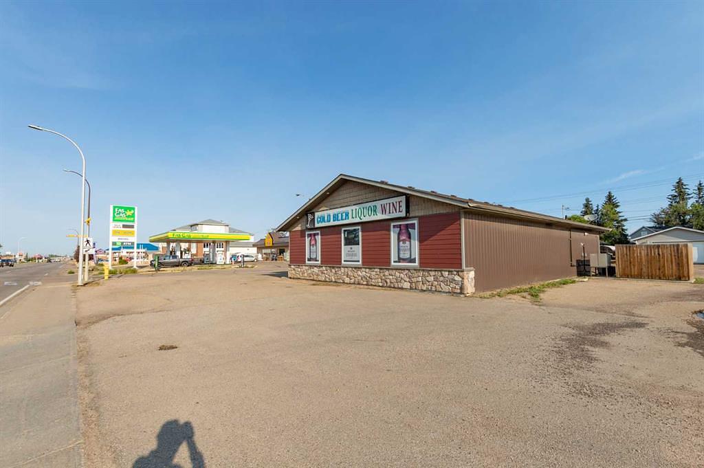 5922 50 Avenue, Stettler, AB