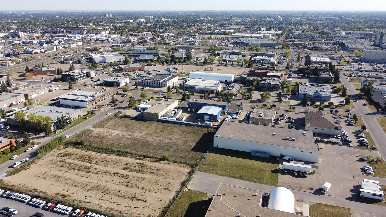 10324 174 Street Northwest, Edmonton, AB
