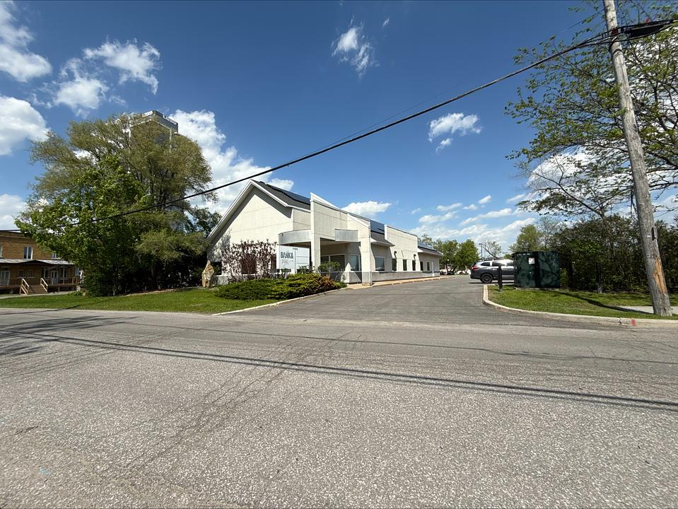 100 - 1195 Michael Street, Ottawa, ON