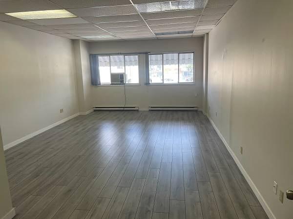 302 - 22359 Lougheed Highway, Maple Ridge, BC