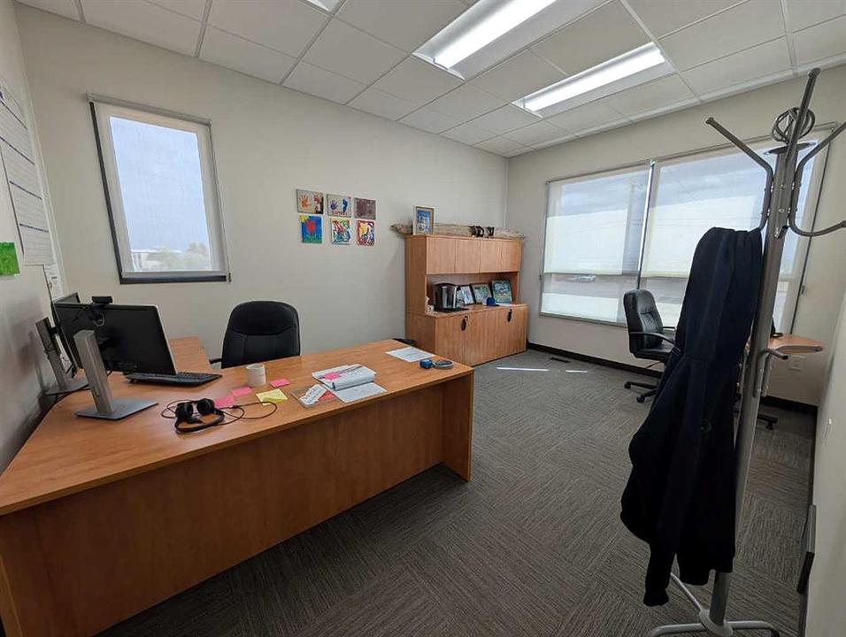 1811 Broadway Avenue East, Redcliff, AB