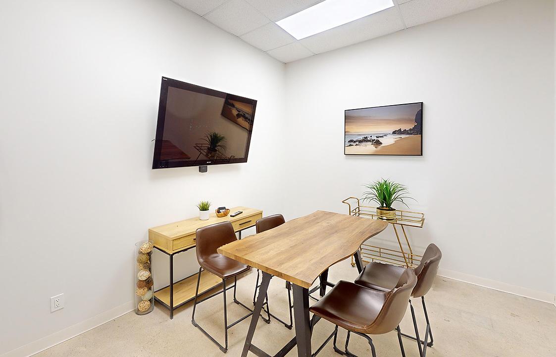 Lincoln Place - 756 Pembina Highway, Winnipeg, MB