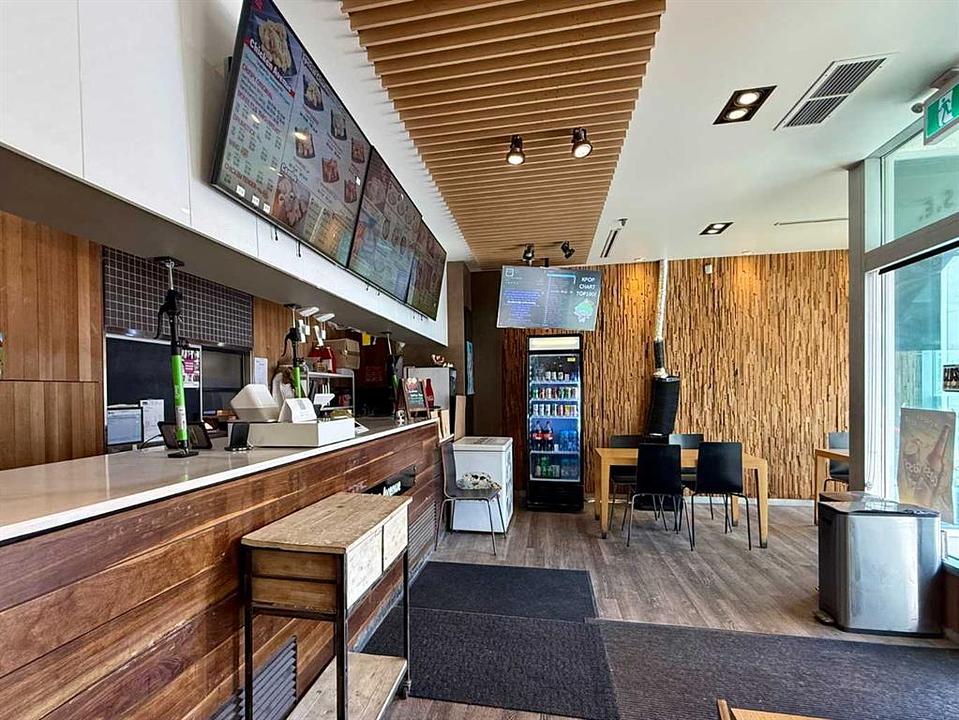 128 2 Avenue Southeast, Calgary, AB