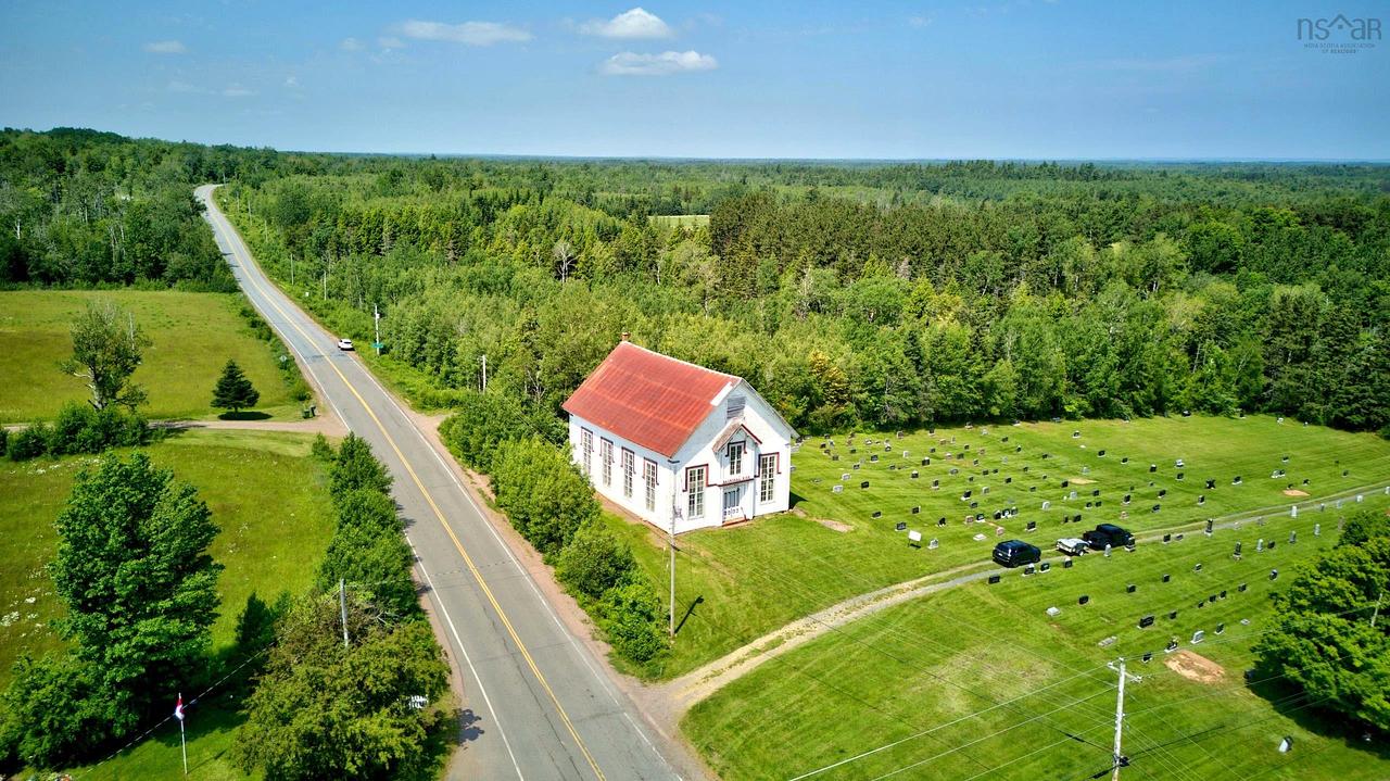 2395 Balmoral Road, Tatamagouche, NS