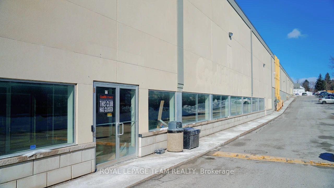 G17 - 484 Hazeldean Road, Ottawa, ON