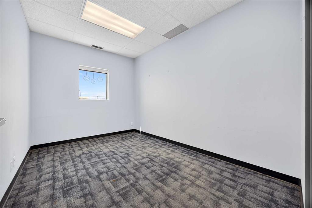 240086 Frontier Crescent, Rocky View County, AB