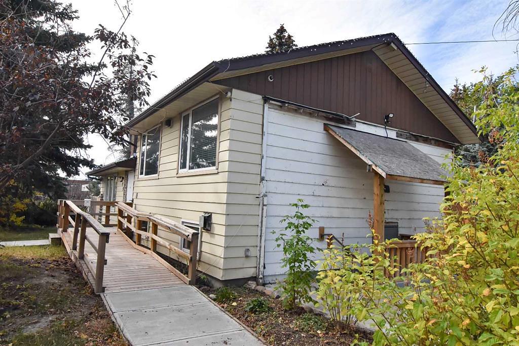309 Main Street North, Airdrie, AB