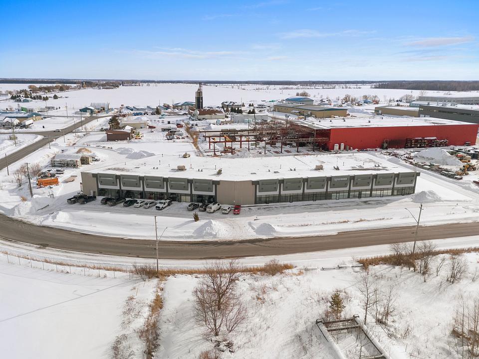 240-250 - 250 Entreprise Road, Vars, ON