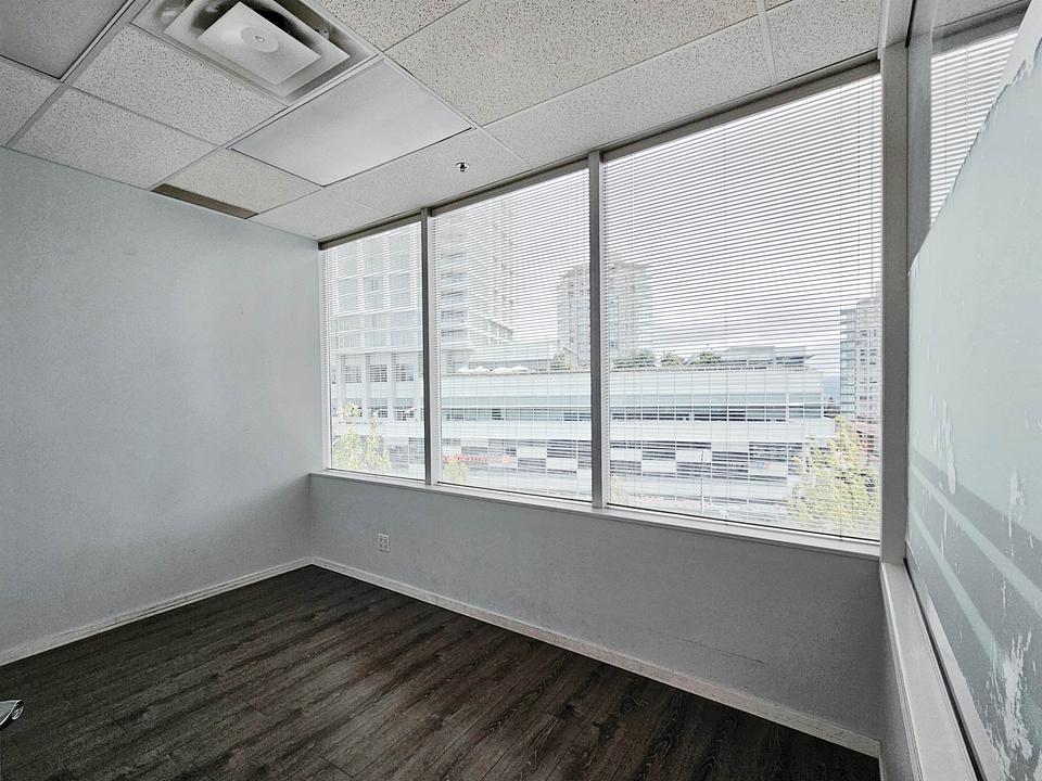 415 - 4538 Kingsway, Burnaby, BC