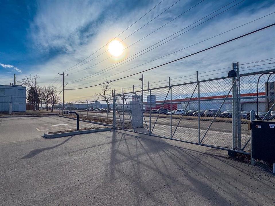 5430 30 Street Southeast, Calgary, AB
