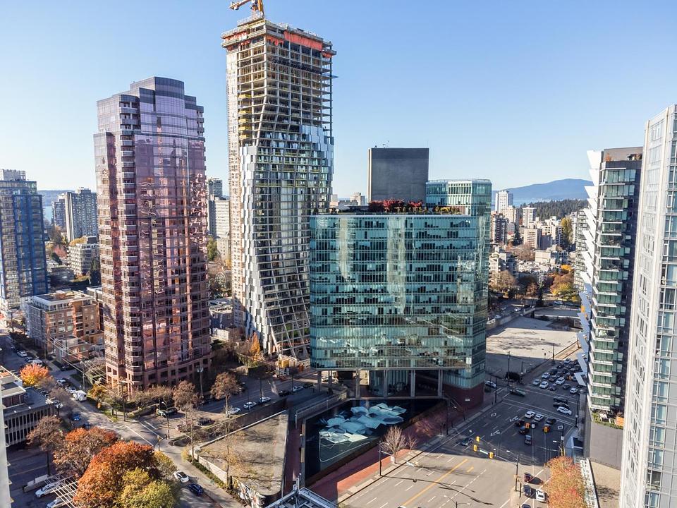 2000 - 1500 West Georgia Street, Vancouver, BC