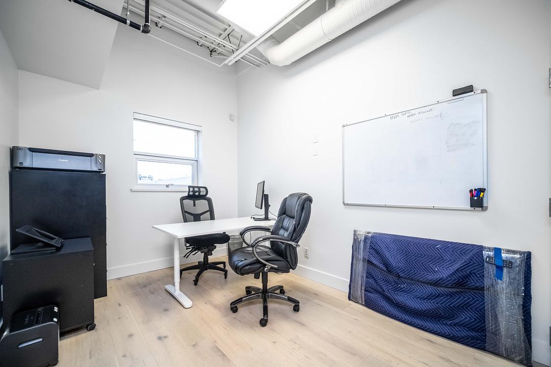 125 - 998 Harbourside Drive, North Vancouver, BC