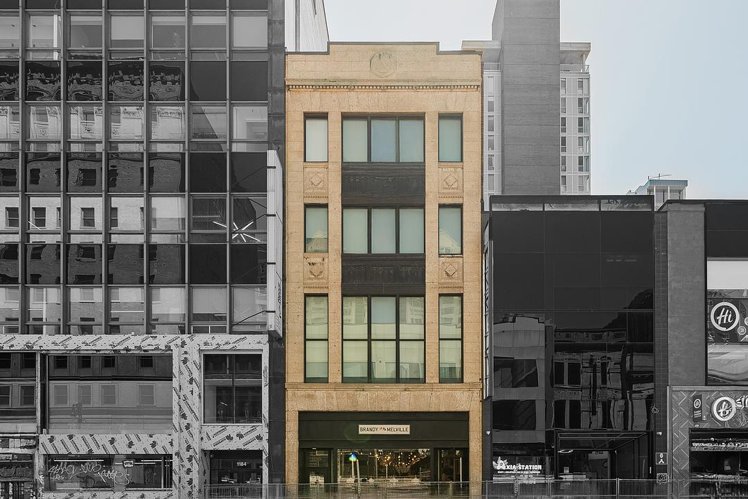 1186 Rue Sainte-Catherine Ouest, Montréal, QC