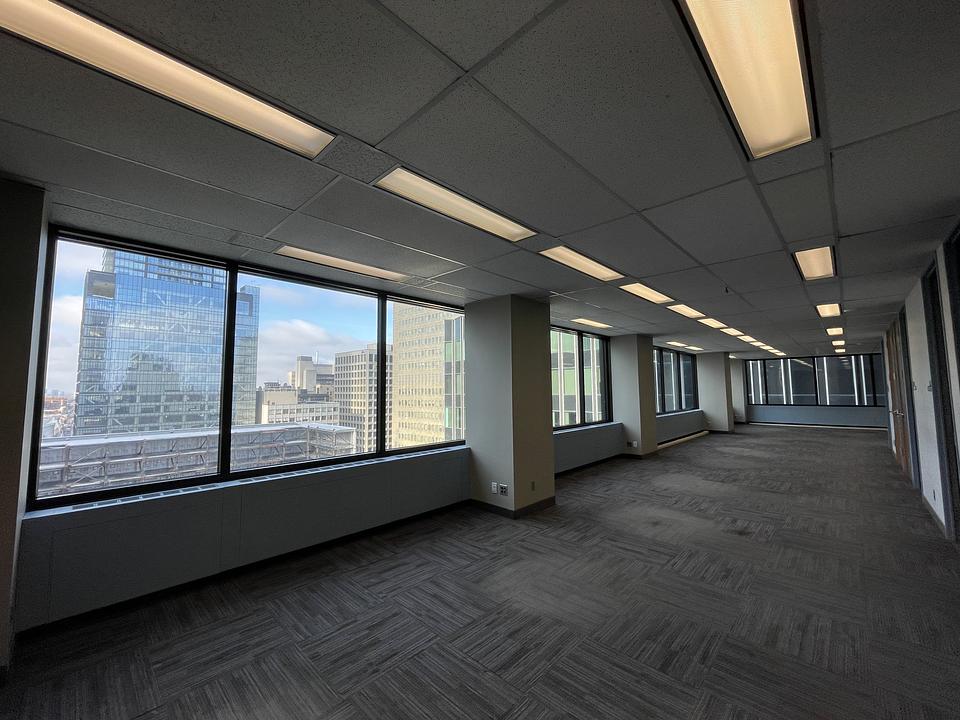 1300 - 180 Dundas Street West, Toronto, ON