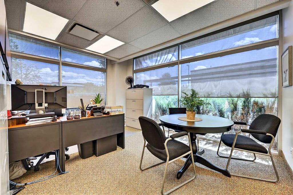 140 - 5700 1 Street Southwest, Calgary, AB