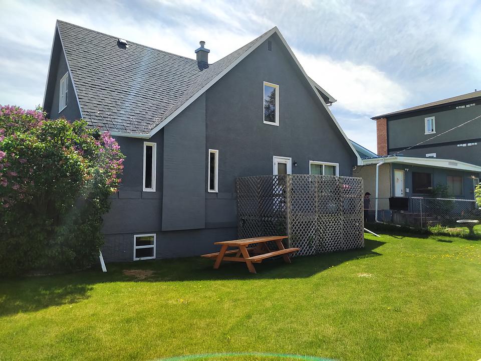 5216 48 Avenue, Red Deer, AB