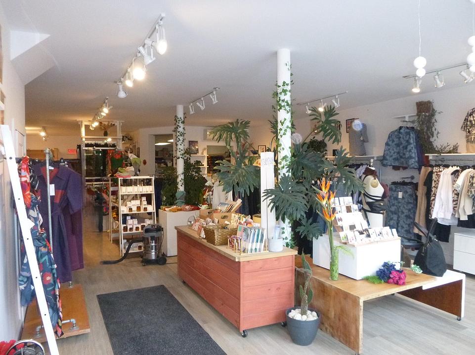 6786 Boulevard Saint-Laurent, Montréal, QC