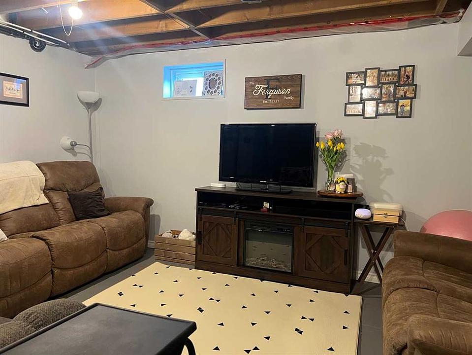 5614 2 Avenue, Edson, AB