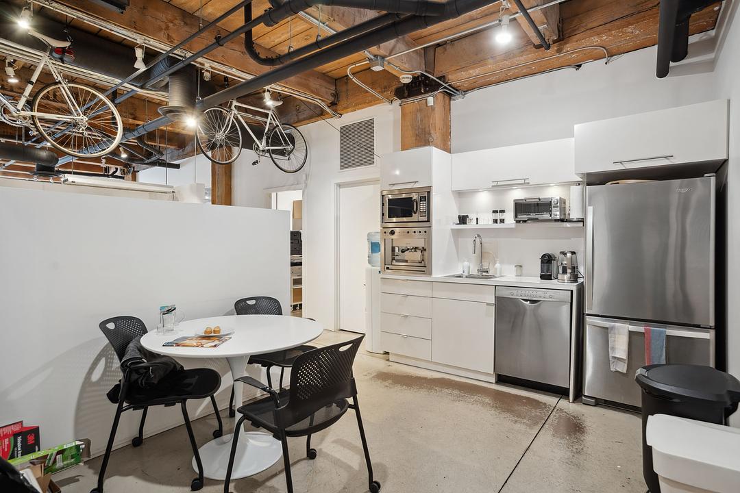 325 Railway Street, Vancouver, BC