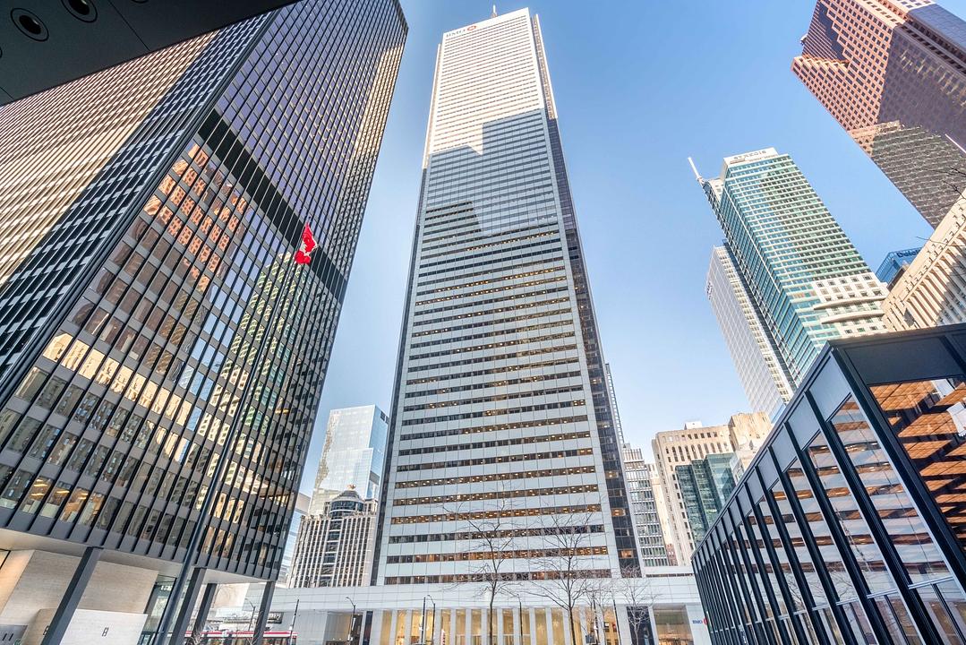 Open office space to rent for 15 persons in First Canadian Place Toronto - 100 King Street West, Toronto, ON