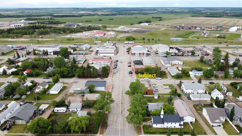 214 10 Street, Beaverlodge, AB