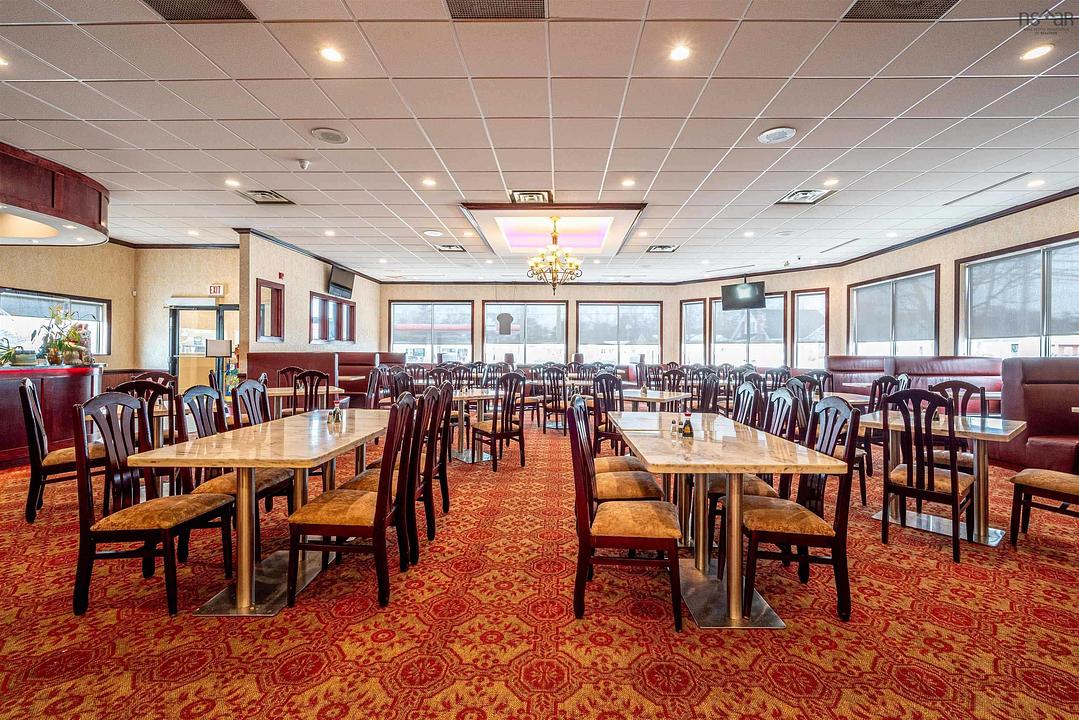 8986 Commercial Street, New Minas, NS