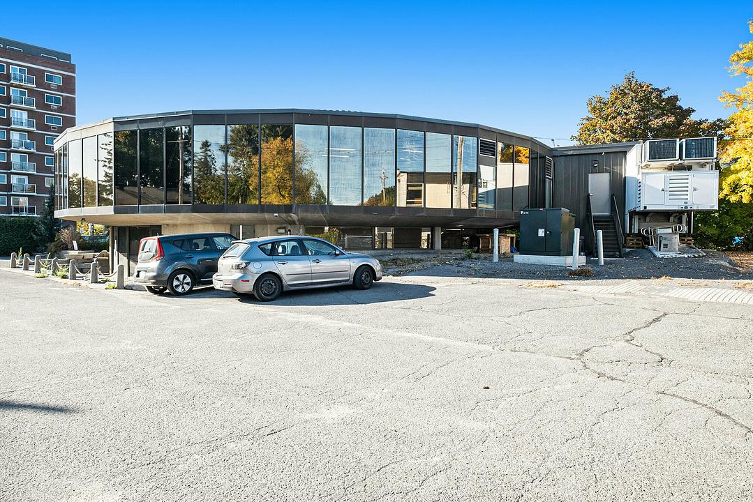 Suite 204 - 2300 Carling Avenue, Ottawa, ON