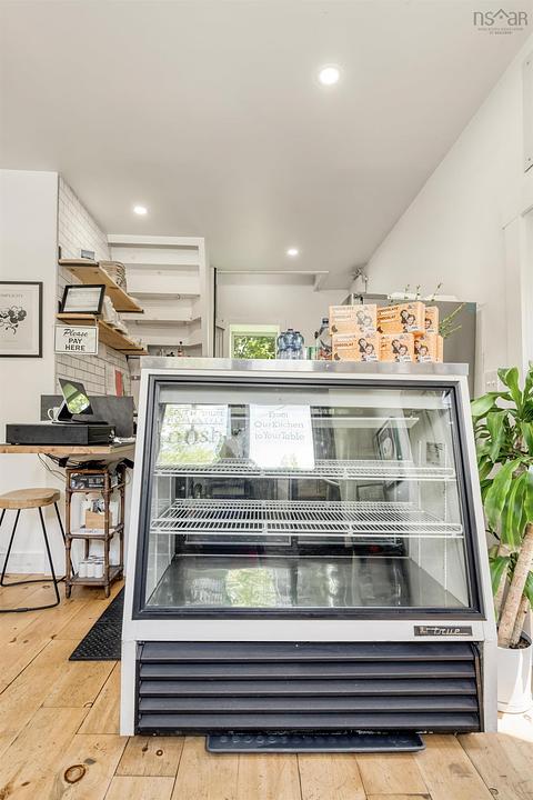 706 King Street, Bridgewater, NS