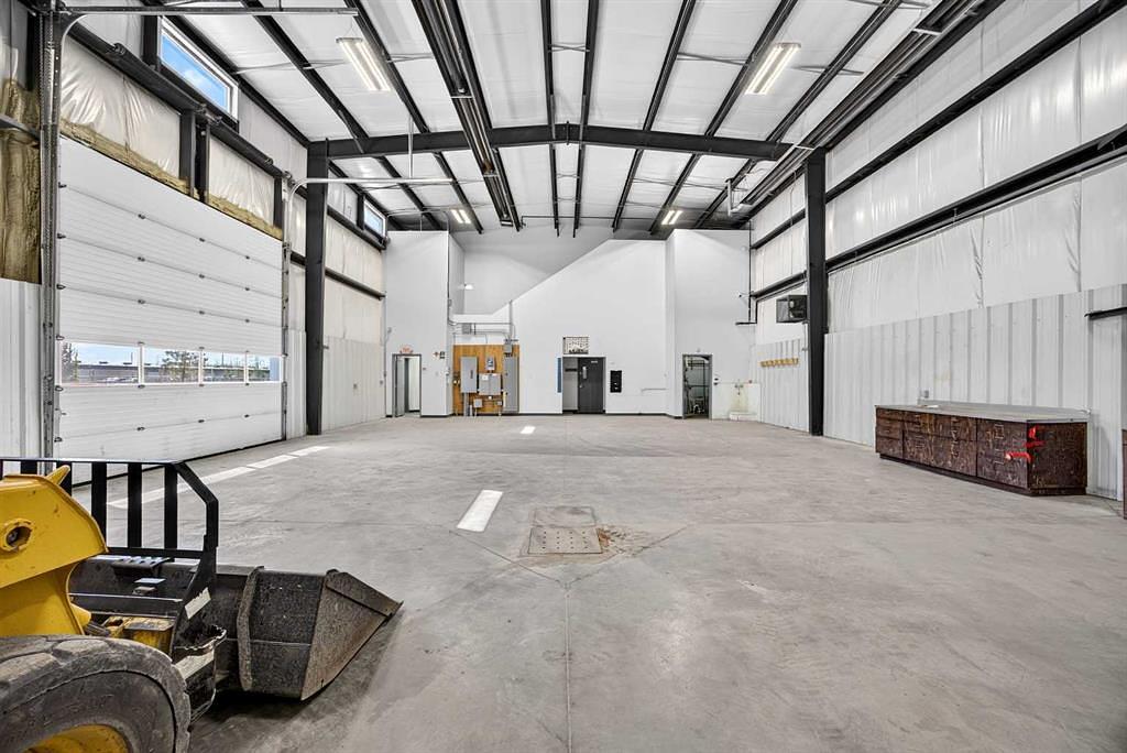 240086 Frontier Crescent, Rocky View County, AB