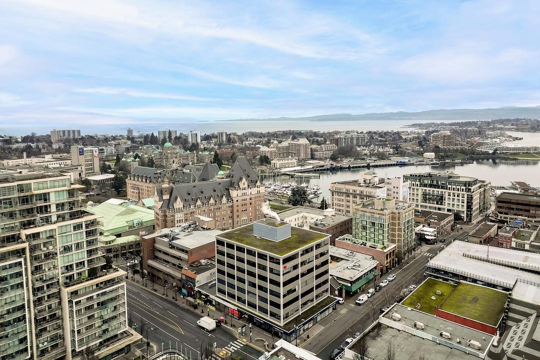 620 - 880 Douglas Street, Victoria, BC