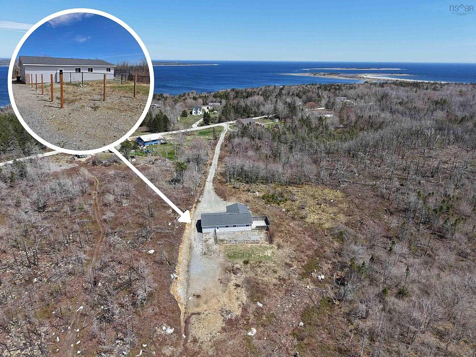 128 Beach Road, Shelburne, NS