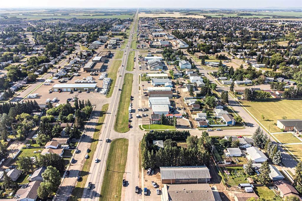 3302 50 Avenue, Lloydminster, AB