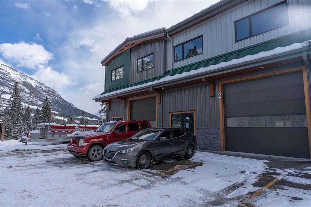 112 - 200 Alpine Meadows, Canmore, AB