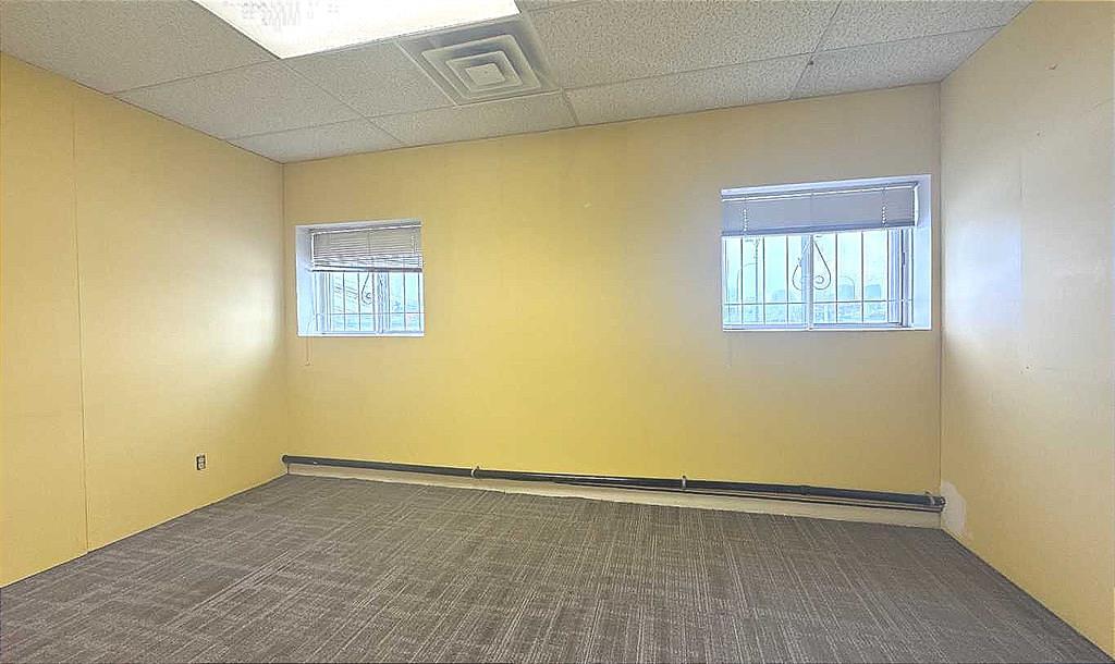 201 - 1710 Centre Street North, Calgary, AB
