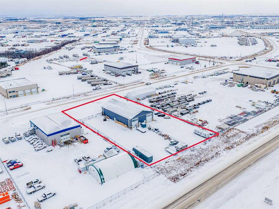 9326 81 Avenue, Clairmont, AB