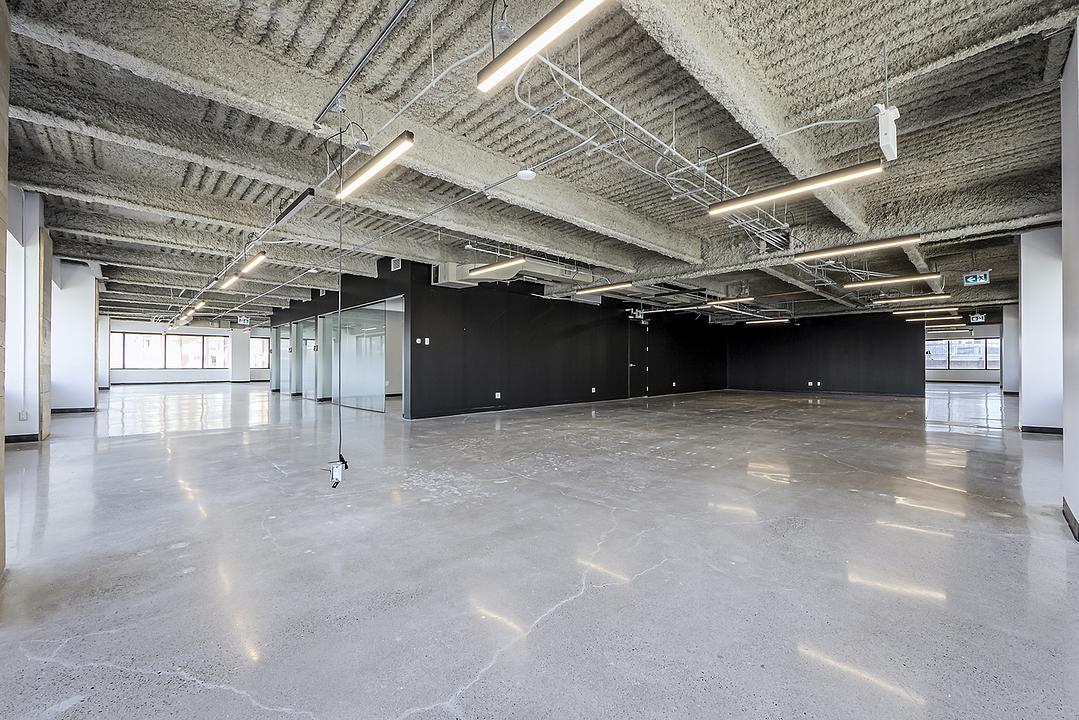 1000 - 180 Dundas Street West, Toronto, ON