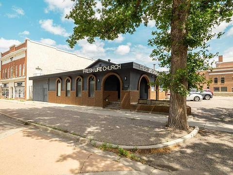 327 10 Street South, Lethbridge, AB