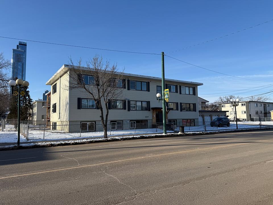 10207 107 Avenue Northwest, Edmonton, AB