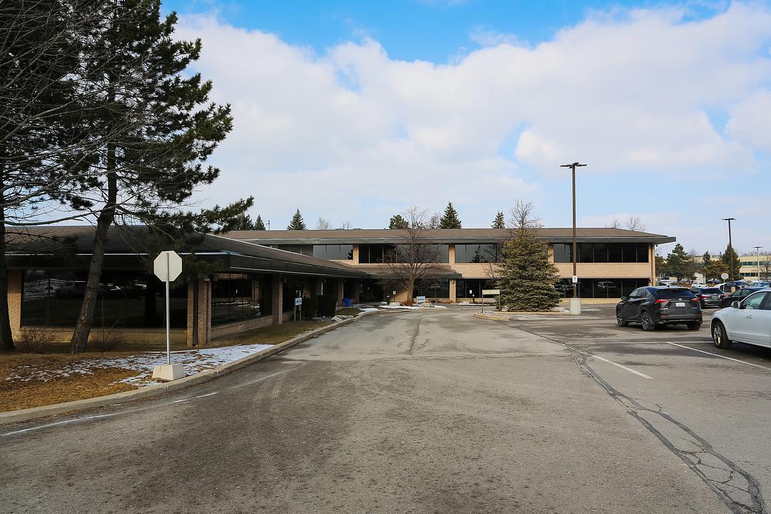 100 - 100 Renfrew Drive, Markham, ON